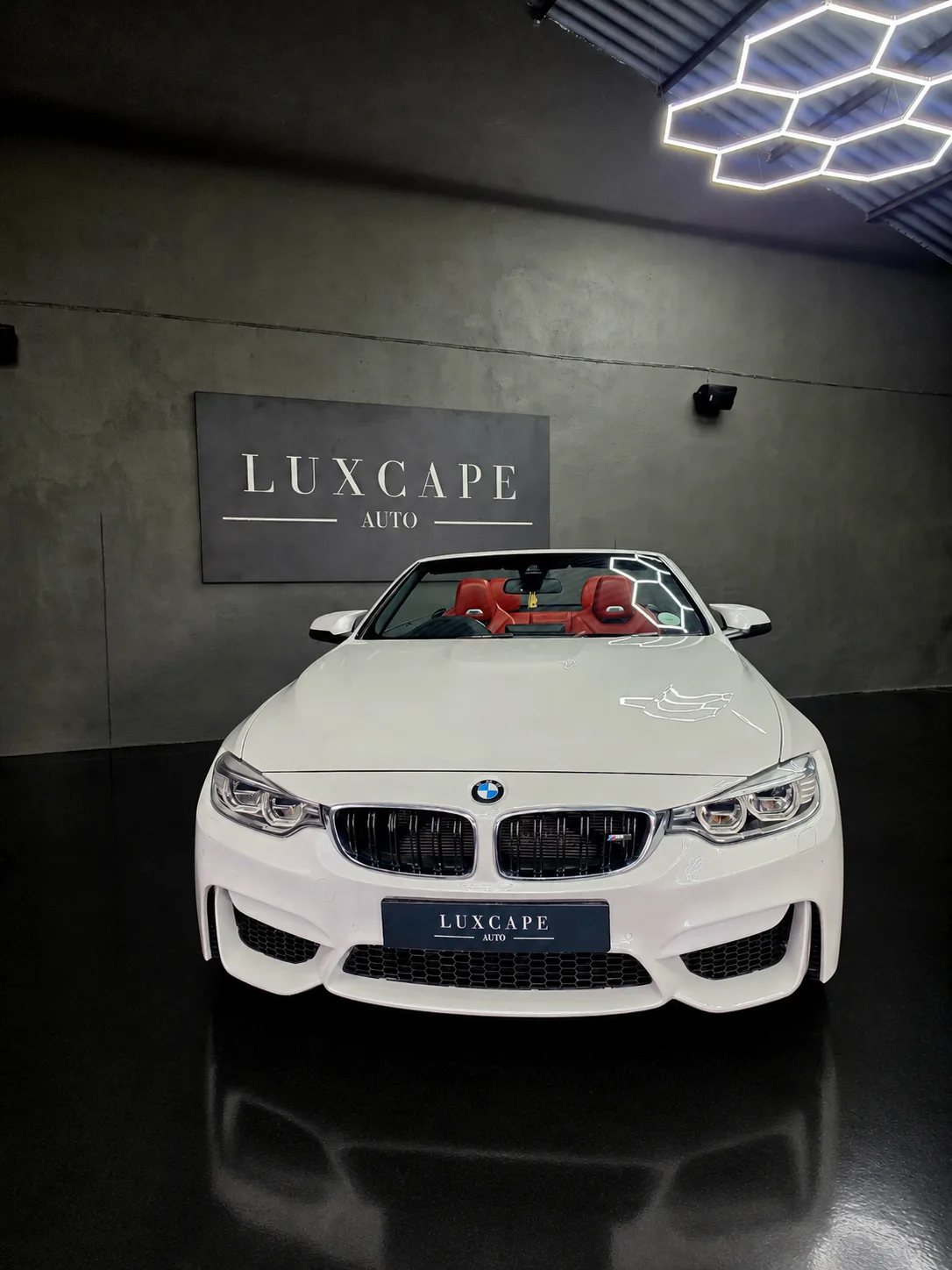 BMW  M4 