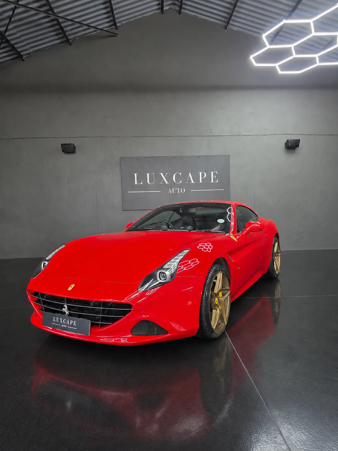 Ferrari  California T